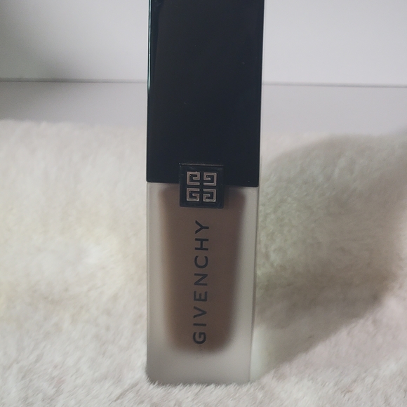 Givenchy Prism Libre Foundation New Full Size - Picture 1 of 2